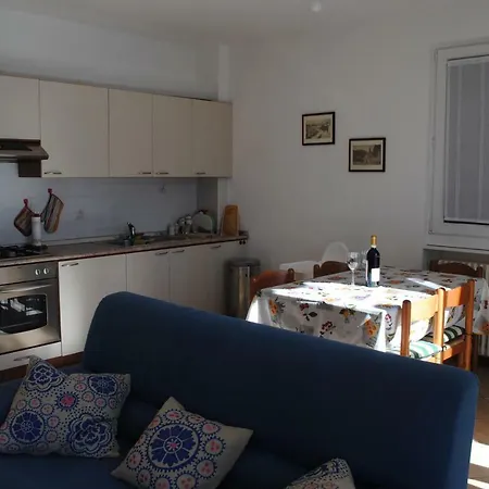Apartment Cinque Case